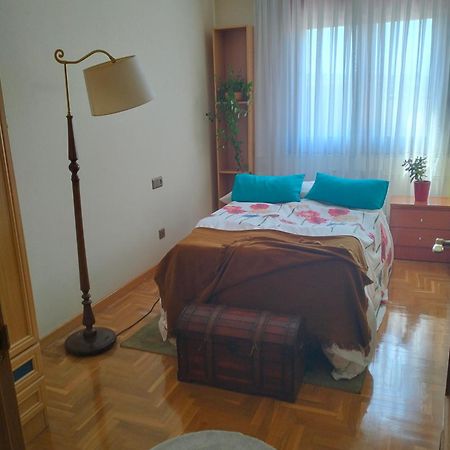 El Descanso Oviedo Luaran gambar